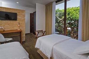 big_la_isla_-galapagos-34